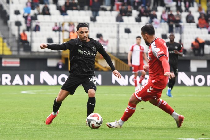 Sivasspor, Manisa FK'ya deplasmanda 1 attı 3 aldı! sivasspor manisa fkya deplasmanda 1 atti 3 aldi habermeydan