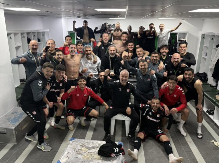 sivasspor serik spora deplasmanda 1 atti 3 aldi habermeydan e1772374649543