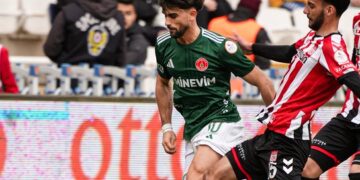 Sivasspor, Ümraniyespor’a 1 attı 3 aldı!