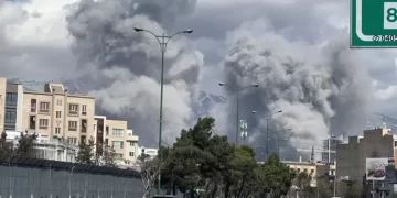 Tahran’da art arda patlamalar