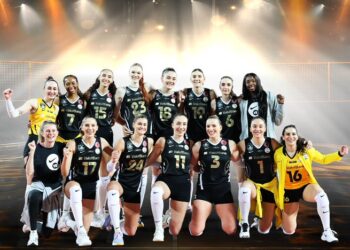 VakıfBank, Galatasaray’a set vermeden finale yükseldi!