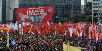 1 Mayıs resmi tatil mi? 1 Mayıs’ta okullar tatil mi?