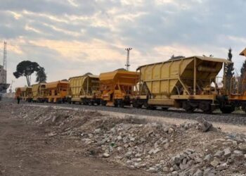 350 kilometrelik demiryolu hattı hizmete girdi