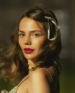 Bahar Şahin'den Serenay Sarıkaya'ya hayranlık içeren itiraf Bahar sahinden Serenay Sarikayaya hayranlik iceren itiraf1 habermeydan