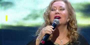 Bedia Akartürk yüz gerdirme sonrası görüntülendi