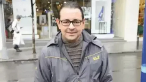 Cem ocal evinde olu bulundu habermeydan