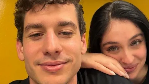 Cemre Baysel ile Cem Bölükbaşı birbirlerini sildi Cemre Baysel Cem Bolukbasi birbirlerini sildi habermeydan