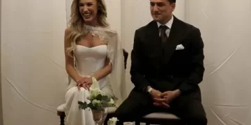 Cengiz Ünder ile Bilge Yenigül nişanlandı