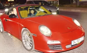 Feyza Civelek 9 milyonluk Porsche Etiler dikkat cekti1 habermeydan