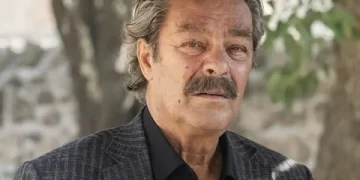 Kadir İnanır tedavi sonrası ayağa kalktı Kadir İnanır tedavi sonrası ayağa kalktı