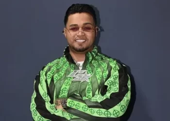 Lvbel C5’in skandal ifadelerine AK Parti'den cevap: Havlamanıza devam edin Lvbel C5’in skandal ifadelerine AK Parti’den cevap: Havlamanıza devam edin