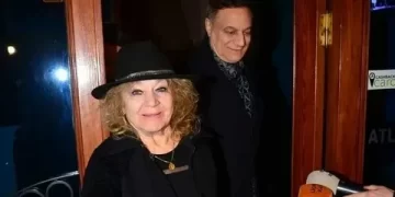 Mehmet Ali Erbil annesini kaybetti