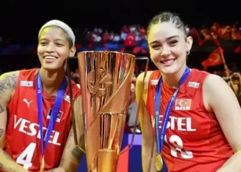 Melisa Vargas ve Zehra Güneş birbirlerini sildiler