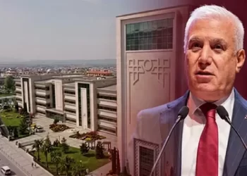 Bursa Büyükşehir Belediye Başkanı Mustafa Bozbey görevden uzaklaştırıldı Bursa Büyükşehir Belediye Başkanı Mustafa Bozbey görevden uzaklaştırıldı