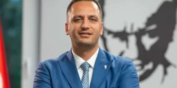 Bornova Belediye Başkanı Ömer Eşki gözaltına alındı