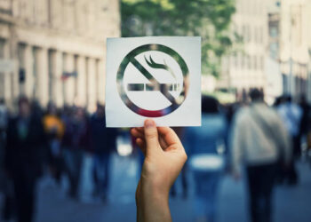 Sigaraya yeni yasaklar geliyor! Sigara 2040'ta tamamen yasaklanacak Sigaraya yeni yasaklar geliyor! Sigara 2040’ta tamamen yasaklanacak