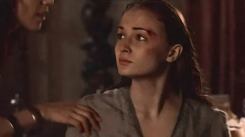 Sophie Turner: Seksi Game of Thrones'ta öğrendim Sophie Turner Seksi Game of Thrones ogrendim habermeydan