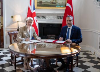 Türkiye ile İngiltere arasında “Stratejik Ortaklık Çerçeve Belgesi” imzalandı