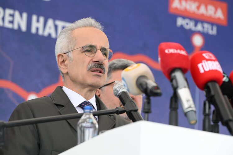 11.5 Milyon Kişi Daha YHT Konforuyla Seyahat Edecek YHT habermeydan