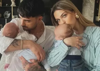 Yasemin Şefkatli ve oğlu merdivenden düştü! Acil hastaneye kaldırıldı