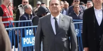 Eşme Belediyesi’ne yolsuzluk soruşturması! Başkan Yılmaz Tozan gözaltına alındı