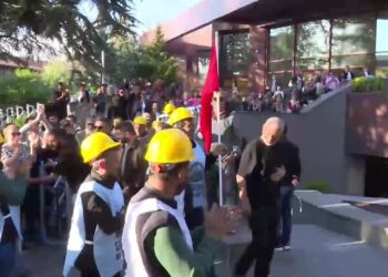 9 gündür açlık grevindeki madencilerin direnişi sonuç verdi