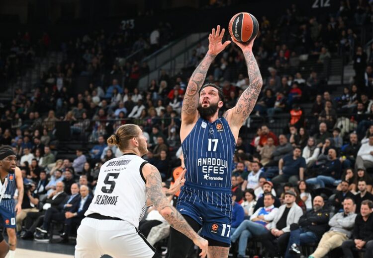 Anadolu Efes, evinde Partizan'a takılmadı! anadolu efes evinde partizana takilmadi habermeydan e1775679596116