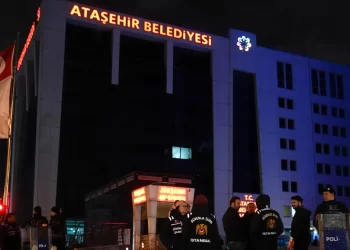 Ataşehir Belediyesi’ne operasyon: Gözaltına alınan şüpheliler adliyeye sevk edildi