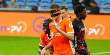 Başakşehir, Gençlerbirliği önünde 3 puanı 3 golle aldı!