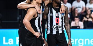 Beşiktaş GAİN, Fransa’da son topta yıkıldı!