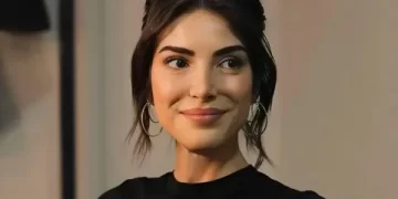 Deniz Baysal’a sette erken doğum günü kutlaması