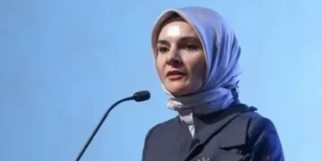 Bakan Göktaş: Çocuklarımızı dijital dünyanın risklerine karşı yalnız bırakmamalıyız