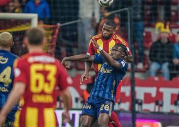 Fenerbahçe, Kayseri’den 3 puanla döndü!