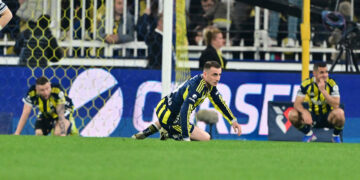 Fenerbahçe, 90+8’de liderlik fırsatını tepti!