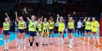 Fenerbahçe, Zeren Spor’u geçip finale yükseldi!