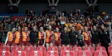 Galatasaray Daikin, THY’yi karar setinde geçti!