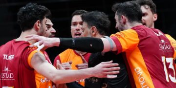 Galatasaray, Halkbank’a deplasmanda set vermedi!