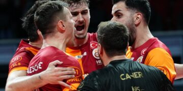 Galatasaray, Halkbank'a set vermeden finale çıktı! Galatasaray, Halkbank’a set vermeden finale çıktı!