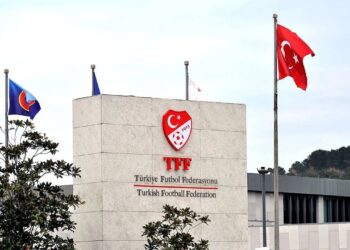 Hafta sonu oynanacak tüm maçlarda saygı duruşunda bulunulacak! Hafta sonu oynanacak tüm maçlarda saygı duruşunda bulunulacak!