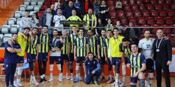 İstanbul Gençlik 1-3 Fenerbahçe Medicana