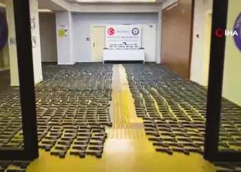 İstanbul’da dev operasyon: Toprağa gömülü silah parçaları bulundu