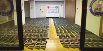 İstanbul’da dev operasyon: Toprağa gömülü silah parçaları bulundu