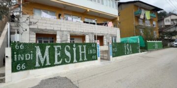 Karabük’te kendisini Mesih ilan eden kişi, ekipleri alarma geçirdi Karabük’te kendisini Mesih ilan eden kişi, ekipleri alarma geçirdi