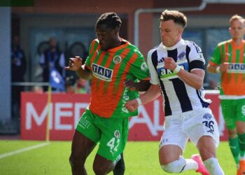 Kasımpaşa, Alanyaspor’a 1 attı 3 aldı!