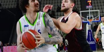 Manisa Basket, TOFAŞ’ı son periyotta devirdi!