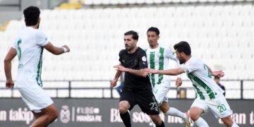 Manisa FK, Serik Spor’a 1 attı 3 aldı!