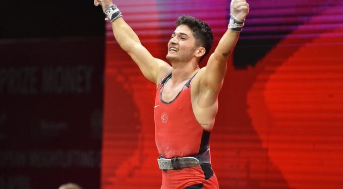 Milli Halterci Muhammed Furkan Özbek, Avrupa Şampiyonu!