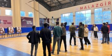 Muş Malazgirt’te, spor festivali coşkuyla başladı!