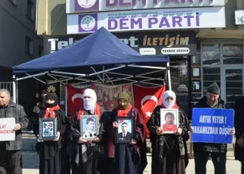 Muşlu ailelerin, evlat nöbetinde umutlu bekleyişi sürüyor!