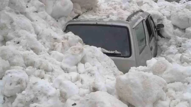 Nisan ayında çığ felaketi...